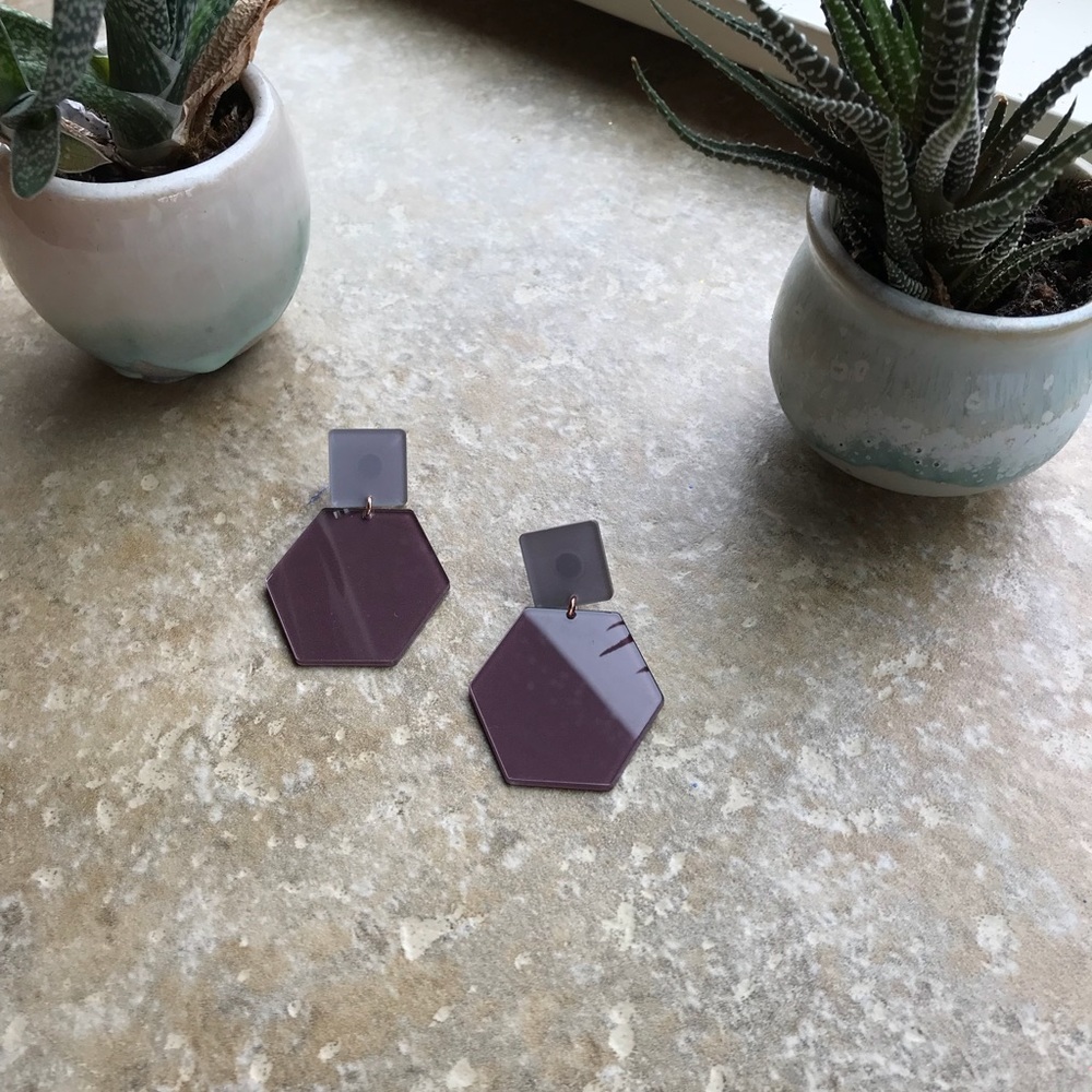 Madewell hexagon acrylic post earrings